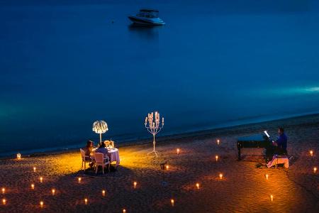 Privates Dinner am Strand des Resorts