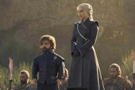 Tyrion (Peter Dinklage) mausert sich zu Daenerys' (Emilia Clarke) engstem Berater