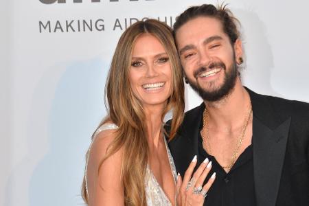Seit Mai ist es auch bei ihnen offiziell: Heidi Klum (45) hat wieder einen Neuen! Der Altersunterschied zwischen ihr und Tom... Seit Mai ist es auch bei ihnen offiziell: Heidi Klum (45) hat wieder einen Neuen! Der Altersunterschied zwischen ihr und Tom...