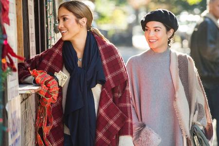Wird Mayas falsche Identität vor Zoe (Vanessa Hudgens) auffliegen?