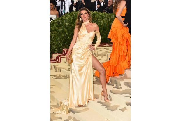 15 Jahre, von 2010 bis 2015, war sie auf Platz 1 der 'Forbes'-Liste der bestbezahlten Models: Gisele Bündchen ist die Königi...
