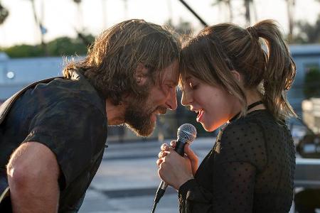 Die Chemie stimmt: Bradley Cooper und Lady Gaga in 