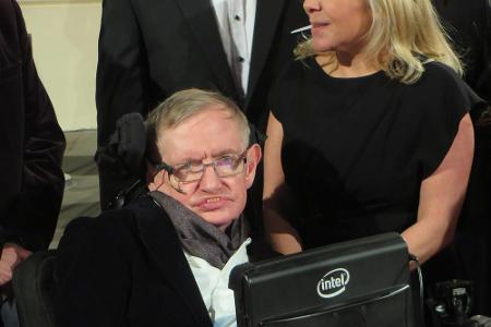 Stephen Hawking ist einer der klügsten Köpfe des Planeten. Vielleicht sollte man auf ihn hören, wenn er bei Trump von einem ...