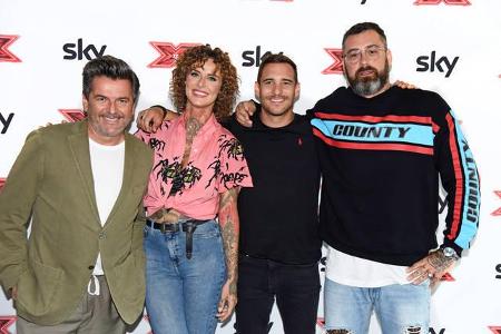 Photocall in der Hauptstadt! Sky hatte ins Berliner Soho House geladen und stellte die brandneue Jury der 'X Factor'-Neuaufl... Photocall in der Hauptstadt! Sky hatte ins Berliner Soho House geladen und stellte die brandneue Jury der 'X Factor'-Neuaufl...