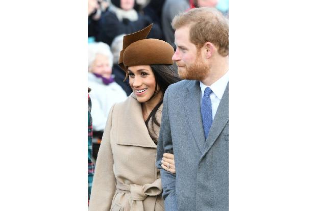 Man stelle sich vor: Prinz Harry nimmt seine Meghan Markle zur Frau und löst damit eine politische Krise aus! Das könnte dur... Man stelle sich vor: Prinz Harry nimmt seine Meghan Markle zur Frau und löst damit eine politische Krise aus! Das könnte dur...