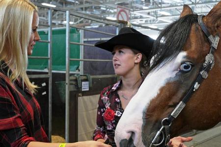 Michael Schumachers Tochter Gina gibt nur selten Interviews, für Judith Rakers und das Thema Reitsport hat sie eine Ausnahme...