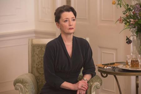 Etwas überraschend wurde Lesley Manville für ihre Nebenrolle in 