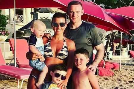 Der Rooney-Clan vergrößert sich - schon wieder! Mit einem sommerlichen Familienfoto verkündete der Fußballstar Wayne Rooney,...