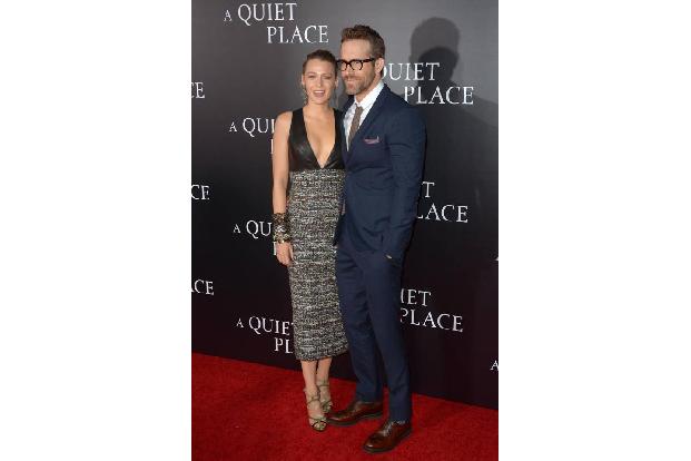 ...Blake Lively und ihr Mann Ryan Reynolds im Gepäck. Nein, die beiden sind nicht schwanger! Sie amüsierten sich vielmehr mi...