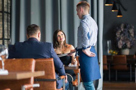 Wer zuhause kocht, kann selbst über alle Zutaten und die Größe der Portion entscheiden. Im Restaurant ist das leider nicht d... Wer zuhause kocht, kann selbst über alle Zutaten und die Größe der Portion entscheiden. Im Restaurant ist das leider nicht d...