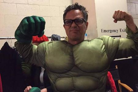 Mark Ruffalo (49) beweist weniger Einfallsreichtum: Seine Film-Figur Hulk scheint ihm die beste Lösung für ein Kostüm zu sein.