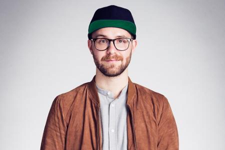 In der letzten Staffel war er noch Gast, jetzt ist er der neue Gastgeber! Für die fünfte Staffel von 
