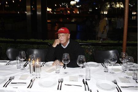Und natürlich, dass er seinen 60. Geburtstag nicht alleine feiern musste.