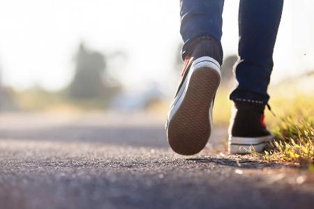 Geht gut: Bewusst einen Fuß vor den anderen setzen