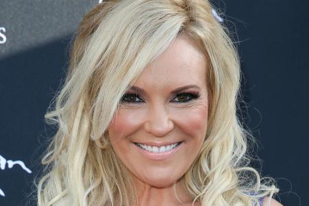 Nach einem Herzinfarkt 1985 schaltete Hefner einen Gang runter und heiratete zunächst Kimberly Conrad, mit der er ebenfalls ...