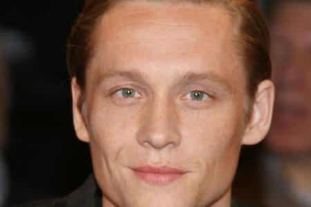Spielt Matthias Schweighöfer wieder die Hauptrolle im eigenen Film?