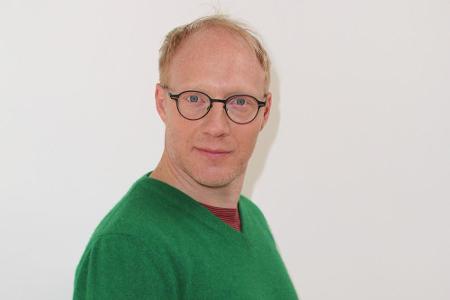 Simon Schwarz hat bereits Schauspielfertigkeit bewiesen