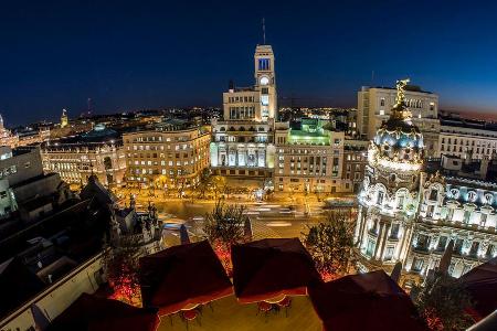 Von der Dachterrasse hat man einen traumhaften Ausblick über die Stadt