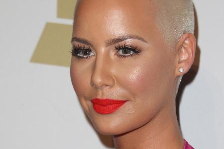 Amber Rose weiß, wie sie sich weiblich in Szene setzt - trotz Fast-Glatze