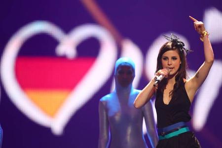 ...Lena Meyer-Landrut. Von Stefan Raab entdeckt, verzauberte die damalige Schülerin mit ihrem Hit 'Satellite' 2010 nicht nur...