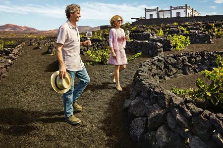 Zu Fuß auf Entdeckungstour im Weinanbaugebiet La Geria auf Lanzarote