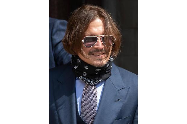 Johnny Depp wird ebenfalls nicht gerade zu den Freunden Murdochs gehören, hat er doch dessen News Group Newspapers, zu denen...