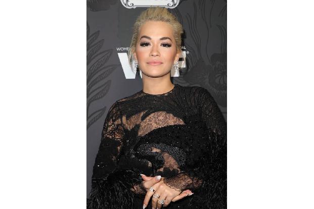 ...Sängerin Rita Ora. Die setzt zwar nicht auf Whisky, dafür aber auf echten mexikanischen Tequila. Drei Sorten sollen es we...