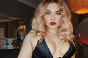 Curvy Model Jessica Megan bricht Instagram-Tabus 