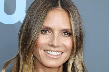 Heidi Klum wandelt angeblich auf neuen Wegen. Heidi Klum wandelt angeblich auf neuen Wegen.