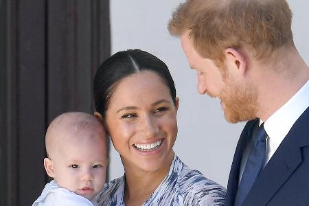 Herzogin Meghan und Prinz Harry mit ihrem Sohn Archie Herzogin Meghan und Prinz Harry mit ihrem Sohn Archie