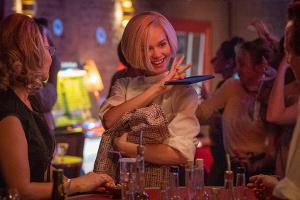 "Ku'damm"-Star Emilia Schüle: "Eva darf visuell provozieren"