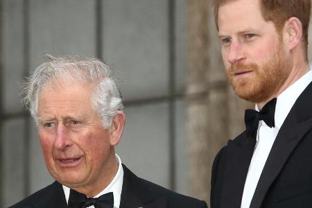 Können Prinz Charles und Prinz Harry ihre Probleme überwinden? Können Prinz Charles und Prinz Harry ihre Probleme überwinden?