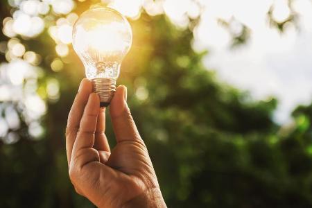 Wer intelligent recycelt, tut der Umwelt etwas Gutes. Wer intelligent recycelt, tut der Umwelt etwas Gutes.