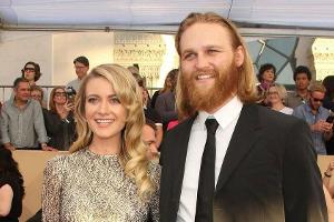 Wyatt Russell und Meredith Hagner sind Eltern geworden