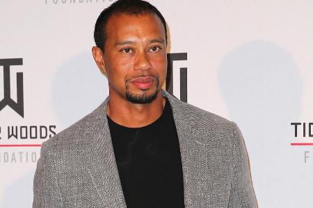 Tiger Woods erholt sich zu Hause weiter von seinem Autounfall. Tiger Woods erholt sich zu Hause weiter von seinem Autounfall.
