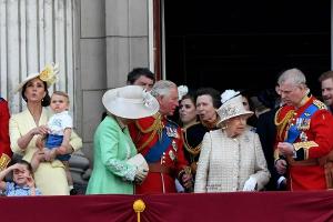 Die Royals auf dem Balkon des Buckingham Palasts bei Trooping the Colour im Jahr 2019