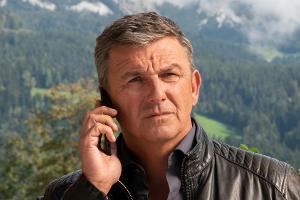 Auf den "Bergdoktor" Martin Gruber (Hans Sigl) warten auch in der neuen Staffel wieder viele Patienten und Herausforderungen