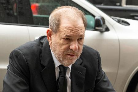 Harvey Weinstein sitzt inzwischen eine 23-jährige Haftstrafe ab. Harvey Weinstein sitzt inzwischen eine 23-jährige Haftstrafe ab.