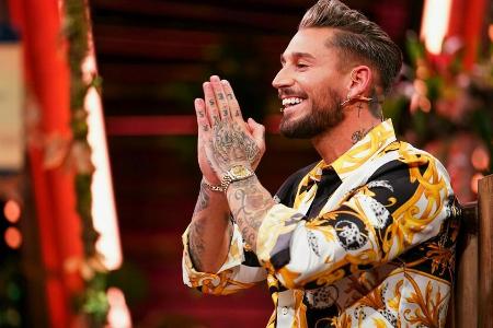 Mike Heiter steht im Dschungelshow-Finale. Mike Heiter steht im Dschungelshow-Finale.