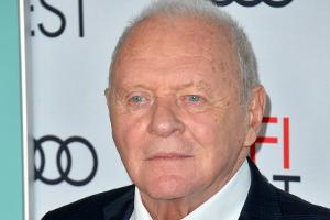 Corona-Impfung im Auto: Sir Anthony Hopkins ist erleichtert