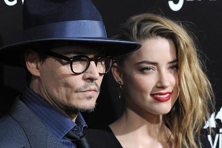 Die Ehe von Johnny Depp und Amber Heard wurde 2016 geschieden. Die Ehe von Johnny Depp und Amber Heard wurde 2016 geschieden.