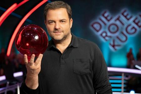 Martin Rütter führt durch die neue Show Martin Rütter führt durch die neue Show