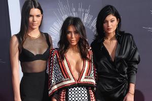 Kendall und Kylie Jenner modeln mit Kim Kardashian in sexy Unterwäsche