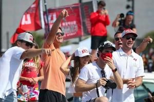 Tom Brady: Bootsparade durch Tampa Bay