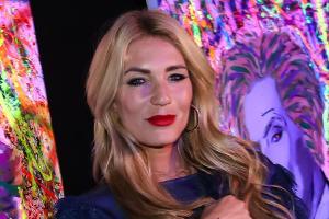 Dritte Ehe gescheitert: Sarah Kern ist "glücklich allein"