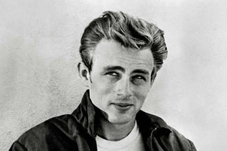James Dean im Jahr 1955 kurz vor seinen Tod. James Dean im Jahr 1955 kurz vor seinen Tod.