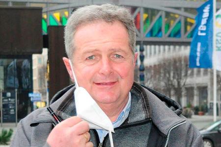 Norbert Rier von den Kastelruther Spatzen bei der Ankunft zur TV-Aufzeichnung von Norbert Rier von den Kastelruther Spatzen bei der Ankunft zur TV-Aufzeichnung von