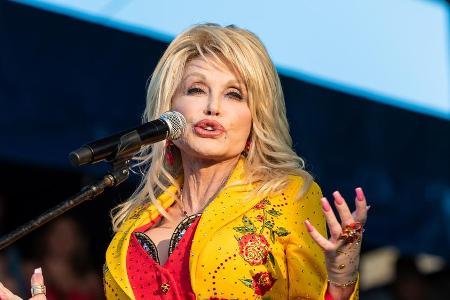Nimmt Dolly Parton irgendwann noch die Freiheitsmedaille an? Nimmt Dolly Parton irgendwann noch die Freiheitsmedaille an?