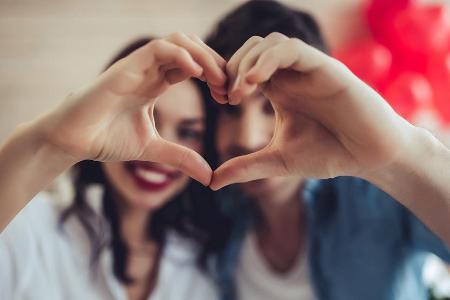 Am 14. Februar ist Valentinstag. Am 14. Februar ist Valentinstag.