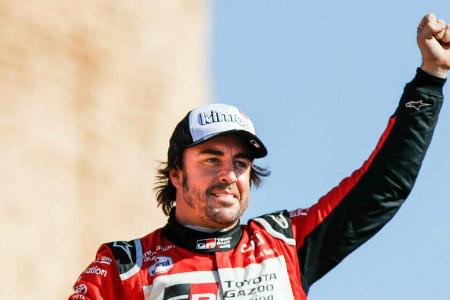 Fernando Alonso hat eine Operation nach einem Unfall offenbar gut überstanden Fernando Alonso hat eine Operation nach einem Unfall offenbar gut überstanden